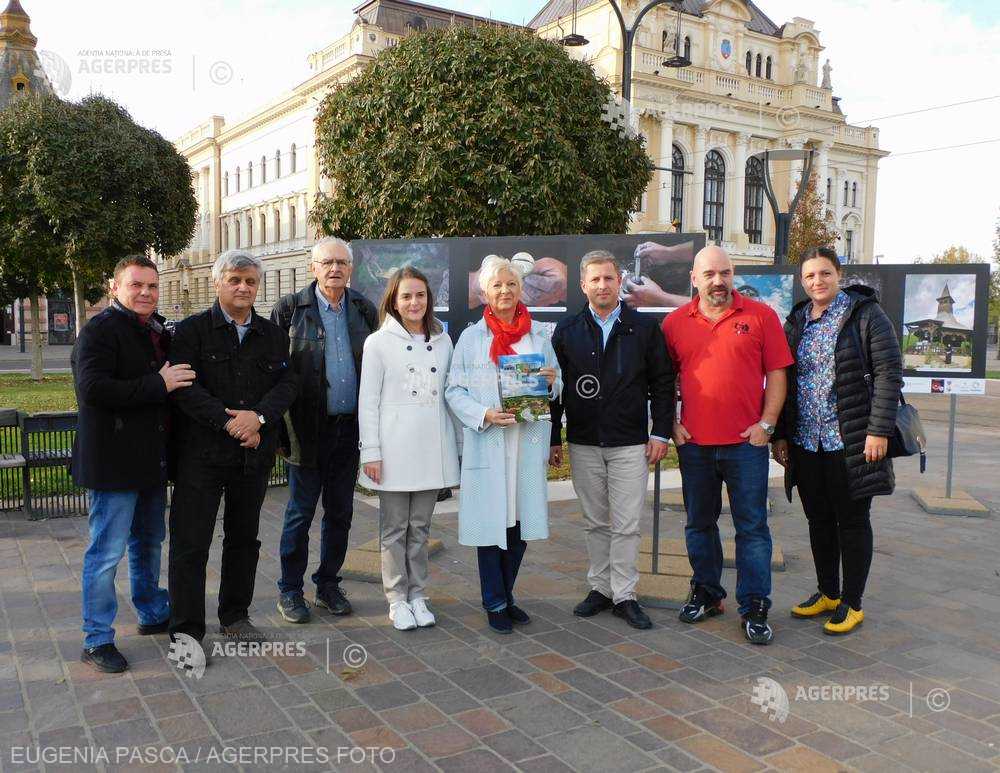 Expoiziția de fotografie “Sălaj – Frumuseţe. Tradiţie. Poveste” 2022 vernisată în Piața Unirii