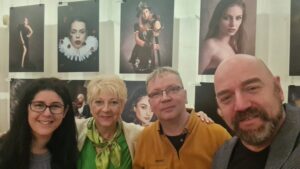 A Szombathelyi Televízió híradóban is volt szó a “Nő” Varadinum Foto Club Oradea Romania kiállításról!